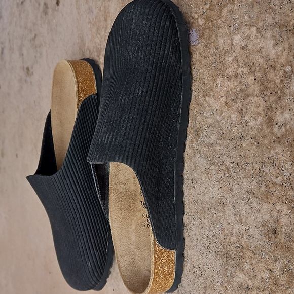 Birkenstock Birki’s Women’s Sz 10 Black Leather Slip-On Mule Clog - Picture 4 of 11